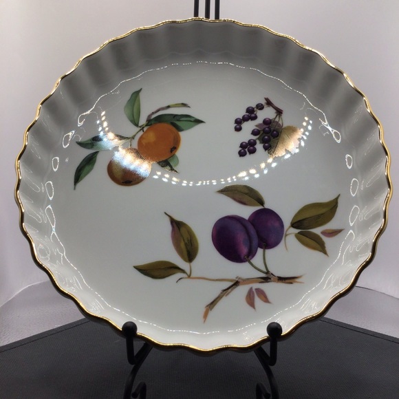 Royal Worcester Made In England 1960s Tart, Quiche, baking fine porcelain. 9in - Picture 5 of 13